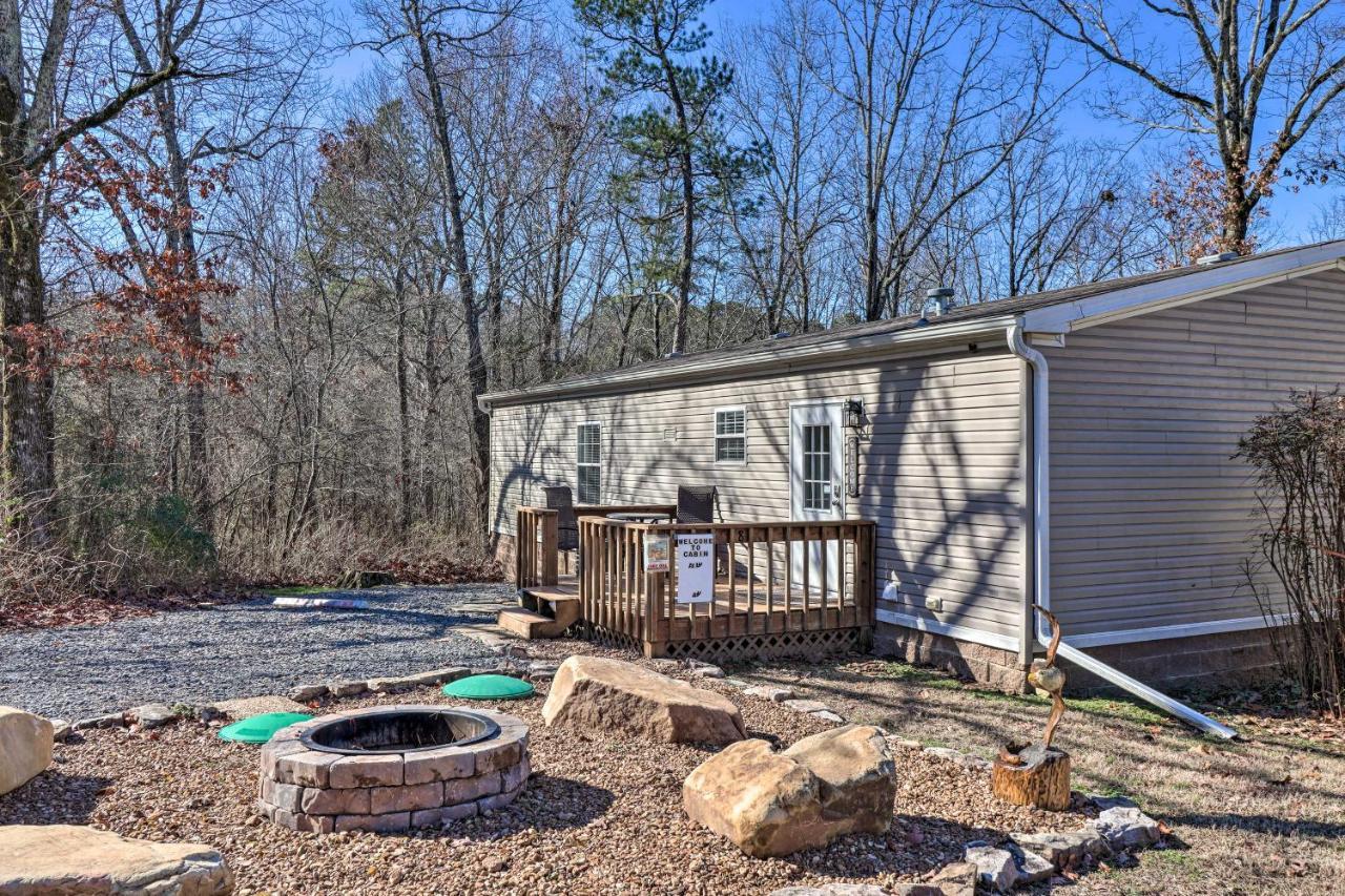 Lakefront Greers Ferry Cabin With Covered Boat Slip! Fairfield Bay Extérieur photo